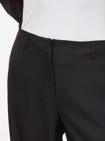 Wide leg Pantaloni chino 'VIGurha' di VILA in nero
