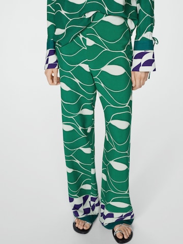 MANGO Lużny krój Spodnie 'Larson' w kolorze zielony: przód