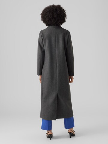 Manteau mi-saison 'VINCE MILAN' VERO MODA en gris