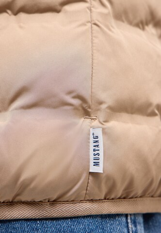 MUSTANG Vest 'Twin Lakes' in Beige