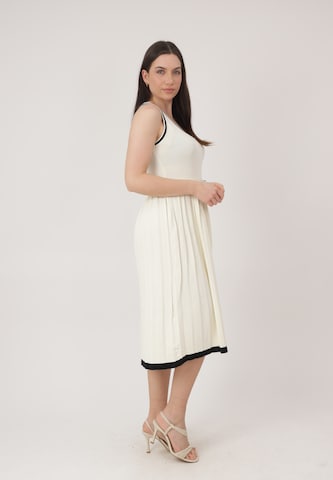 Robe Elara en beige