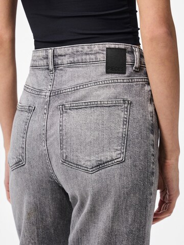 PIECES Wide leg Jeans 'PCSilke' in Grey