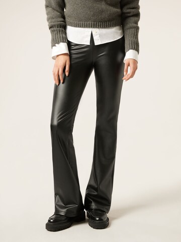 CALZEDONIA Regular Hose in Schwarz