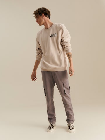 About You x Nils Kuesel Sweatshirt 'Enzo' in Wit