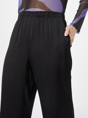 Wide Leg Pantalon COMMA en noir