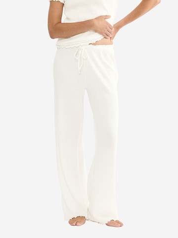 TRIUMPH Pyjamahose ' Red Label Mix & Match ' in Weiß: Vorderseite