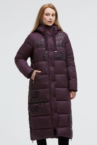 Soccx Winter Coat in Red: front
