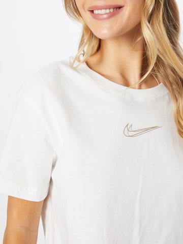 Tricou de la Nike Sportswear pe alb