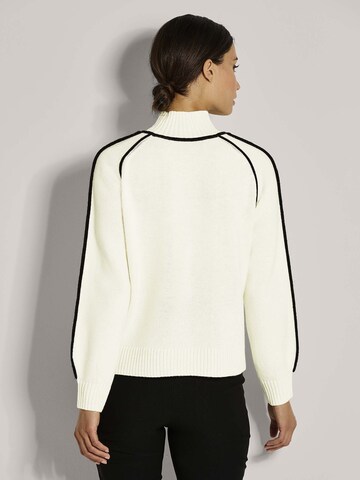 MADELEINE Pullover in Schwarz