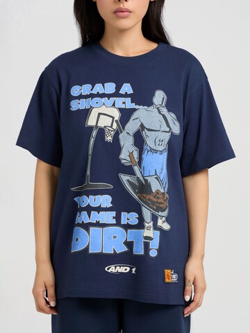 AND1 Tričko 'Grab a Shovel' – modrá