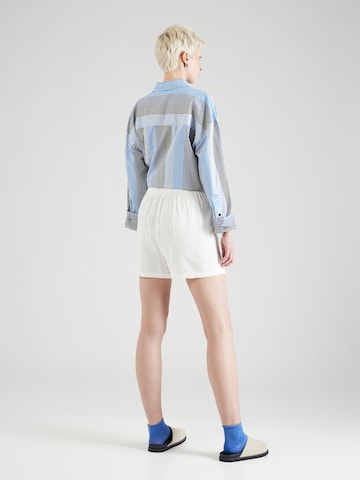 VERO MODA Regular Shorts 'JESMILO' in Weiß