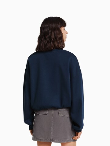 Bershka Sweatshirt in Blau