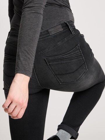 CROSS JEANS Slimfit Jeans ' Anya ' in Grau