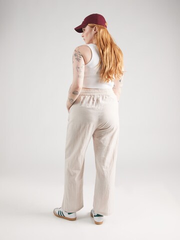 Loosefit Pantaloni 'CARTizana' di ONLY Carmakoma in beige