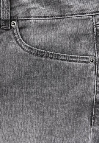 STREET ONE Loose fit Jeans in Black