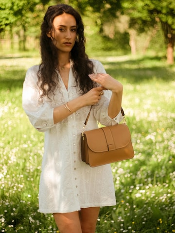 SARA BY JG - Bolso de hombro 'La Belluna' en marrón