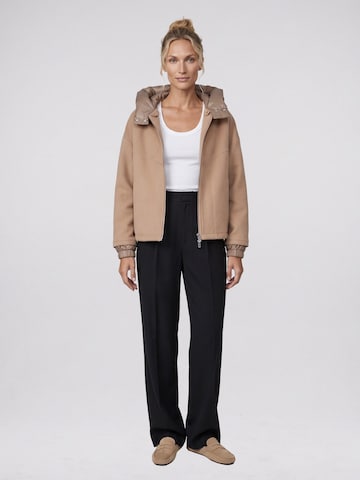 BLONDE No. 8 Between-season jacket 'JERRY' in Beige: front