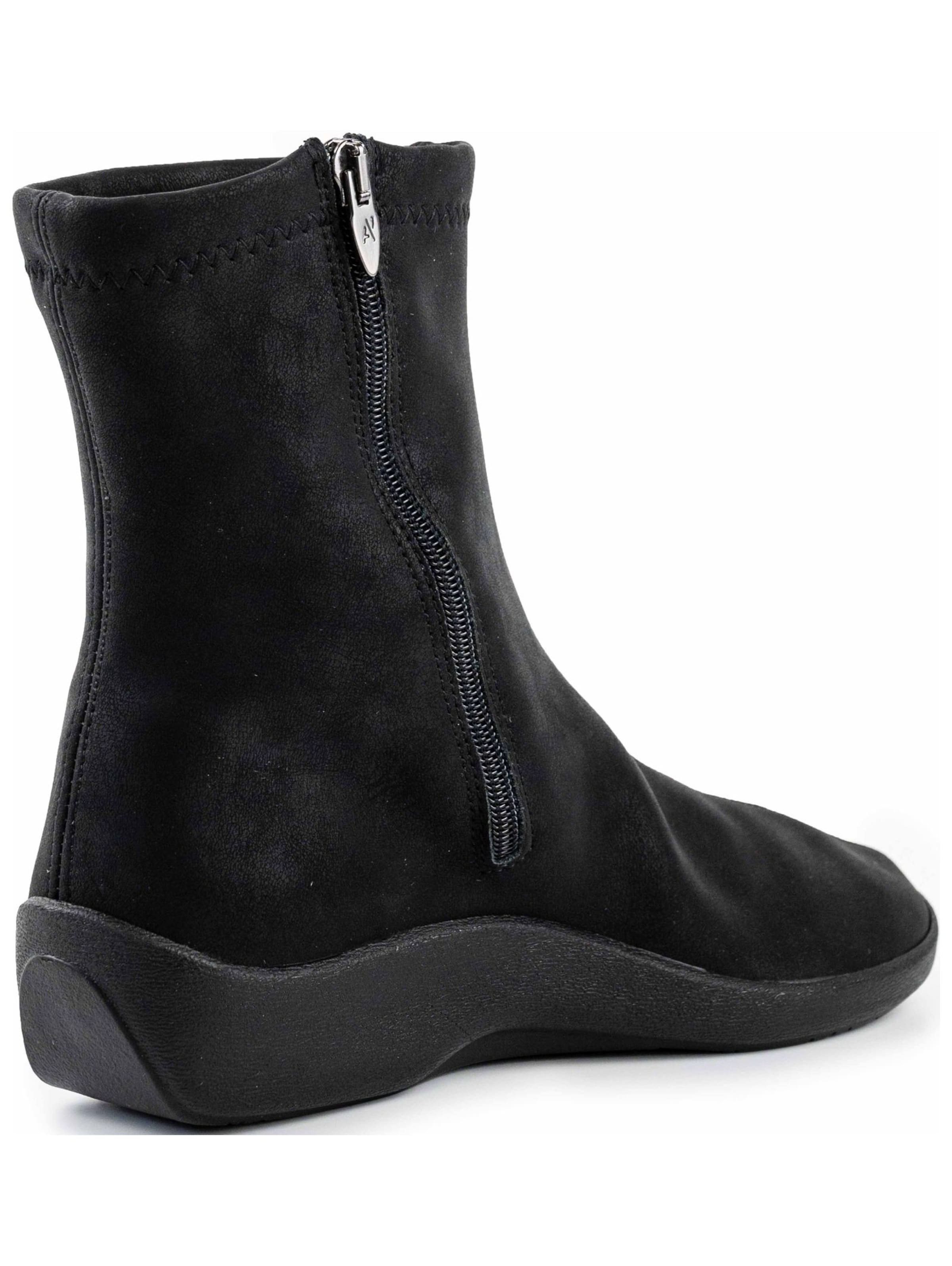 Arcopedico Bootie in Black