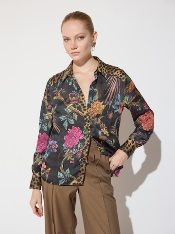 Camicia da donna di Lola Casademunt in nero: frontale