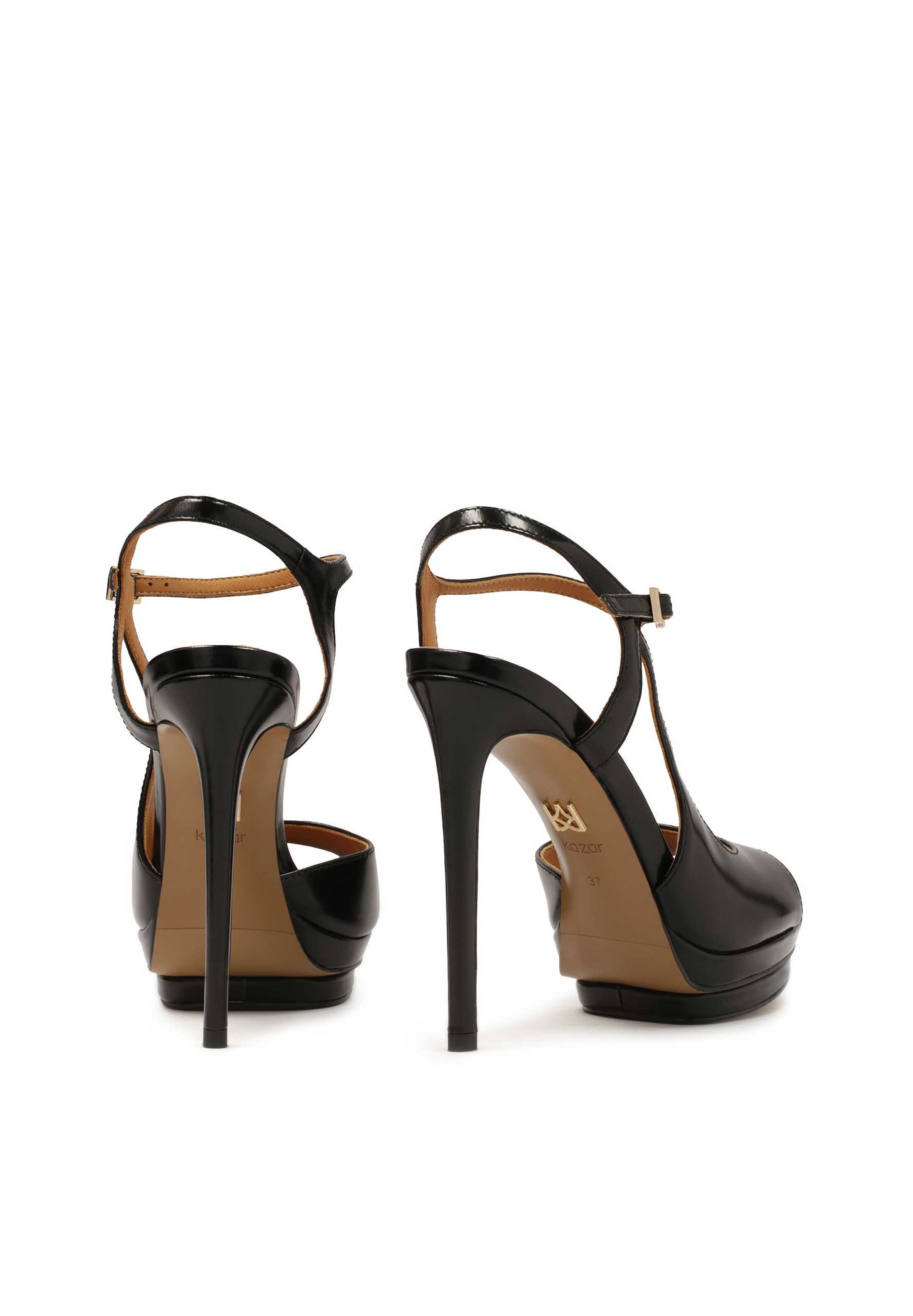 Sandalo con cinturino di Kazar in nero