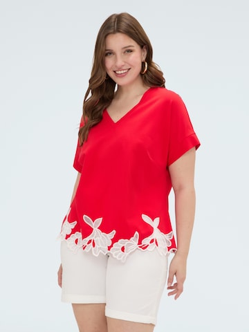 Fiorella Rubino - Camiseta en rojo