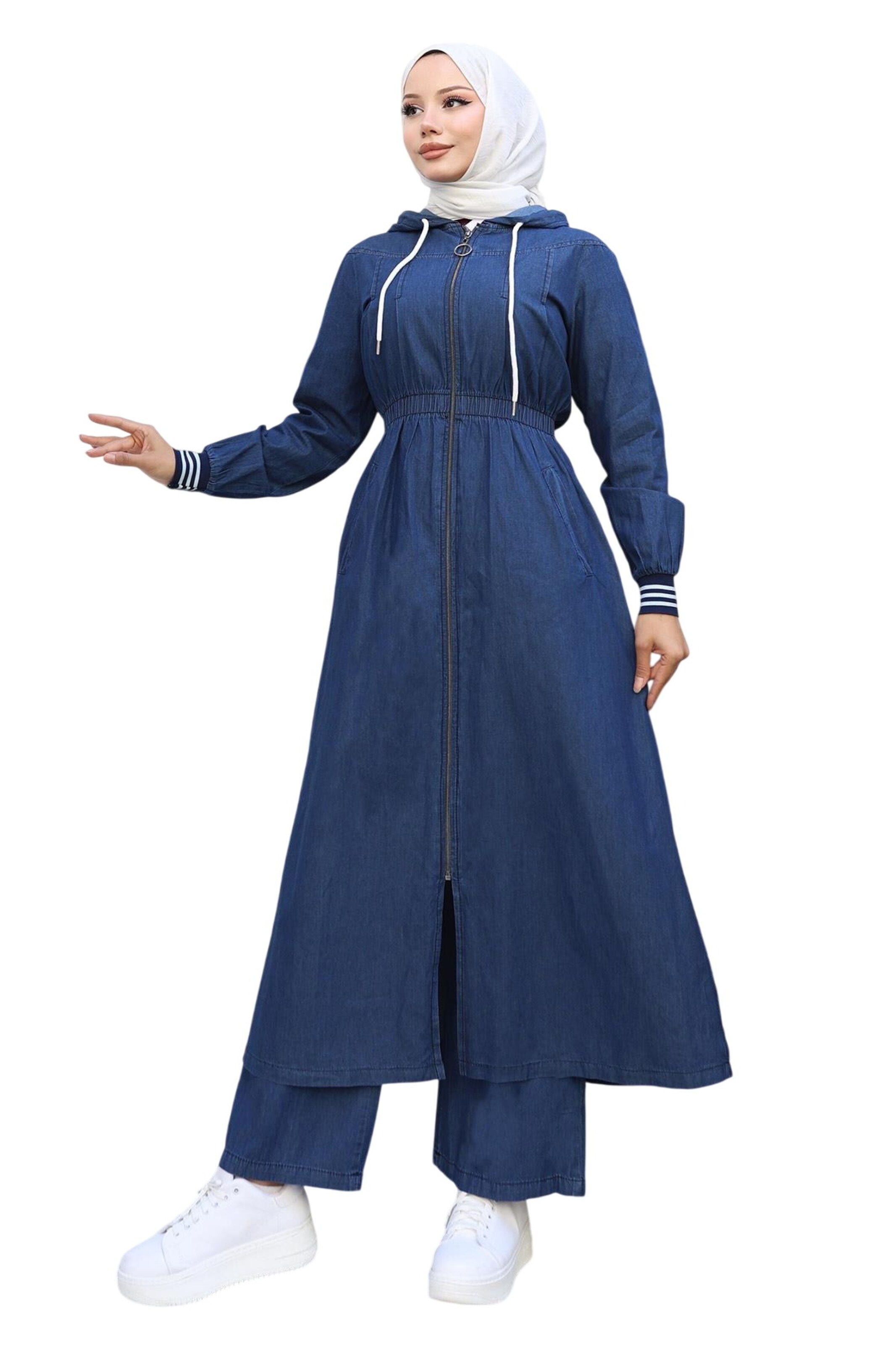 MODAMIHRAM Pantsuit in Blue: front