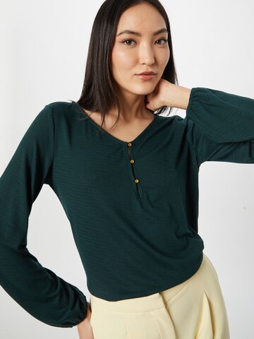 ABOUT YOU Shirt 'Hedda' in Green