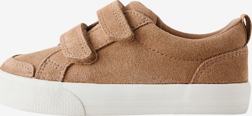 Next Tennarit värissä ruskea: etupuoli