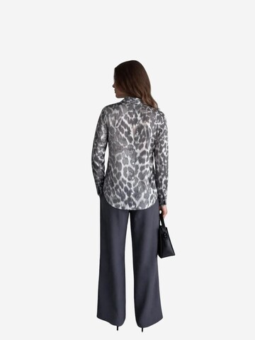 Maglietta 'Hemden' di My fashion in grigio: frontale