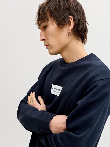 JACK & JONES Sweatshirt i blå
