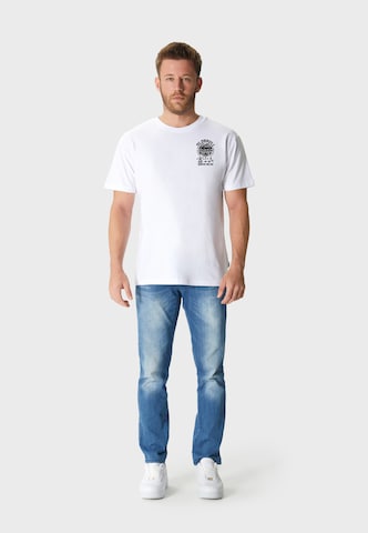 Oldskull T-Shirt 'Asian Fujison' in Weiß
