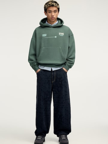 Pull&Bear Sweatshirt in Grün