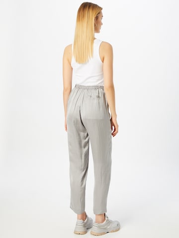 Regular Pantalon à plis 'WIDLAND' AMERICAN VINTAGE en gris