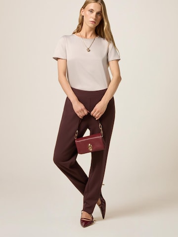 Regular Pantalon oltre en rouge