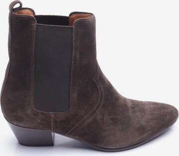 Closed Dress Boots in 38 in Brown: front