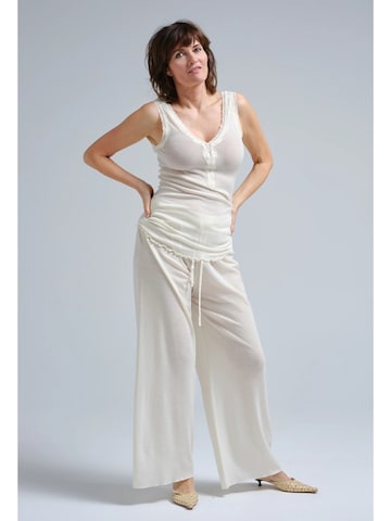 Seamless Basic Top in Wit