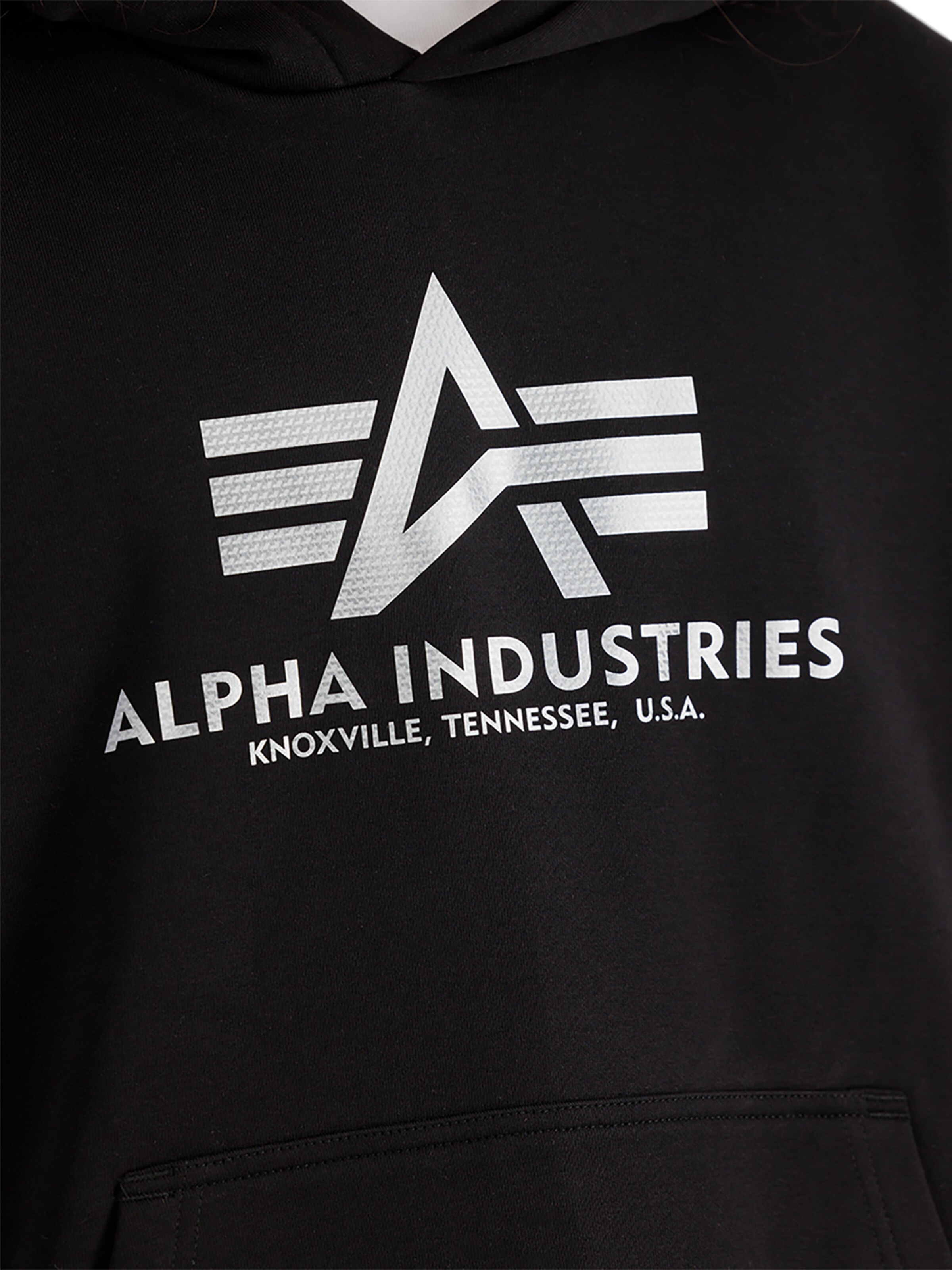 ALPHA INDUSTRIES Sweatshirt 'Carbon' in Black
