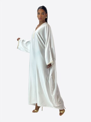 Elara Kleid in Weiß