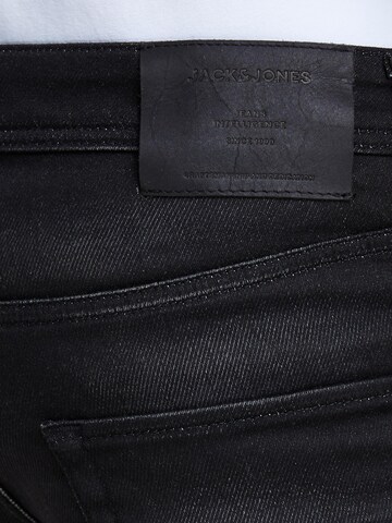 regular Jeans 'Mike' di JACK & JONES in nero