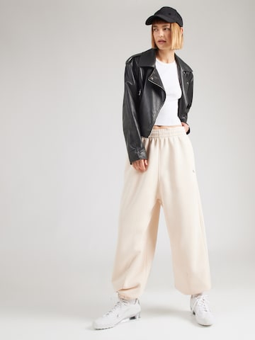 Jordan - Tapered Pantalón 'Brooklyn Fleece' en blanco