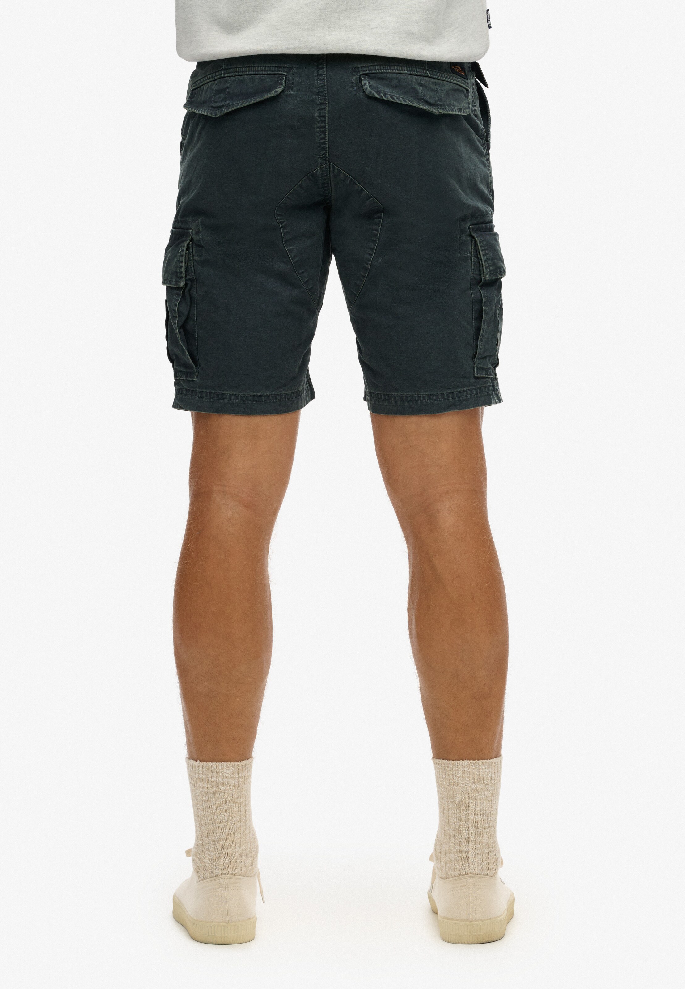 Superdry Regular Shorts in Blau
