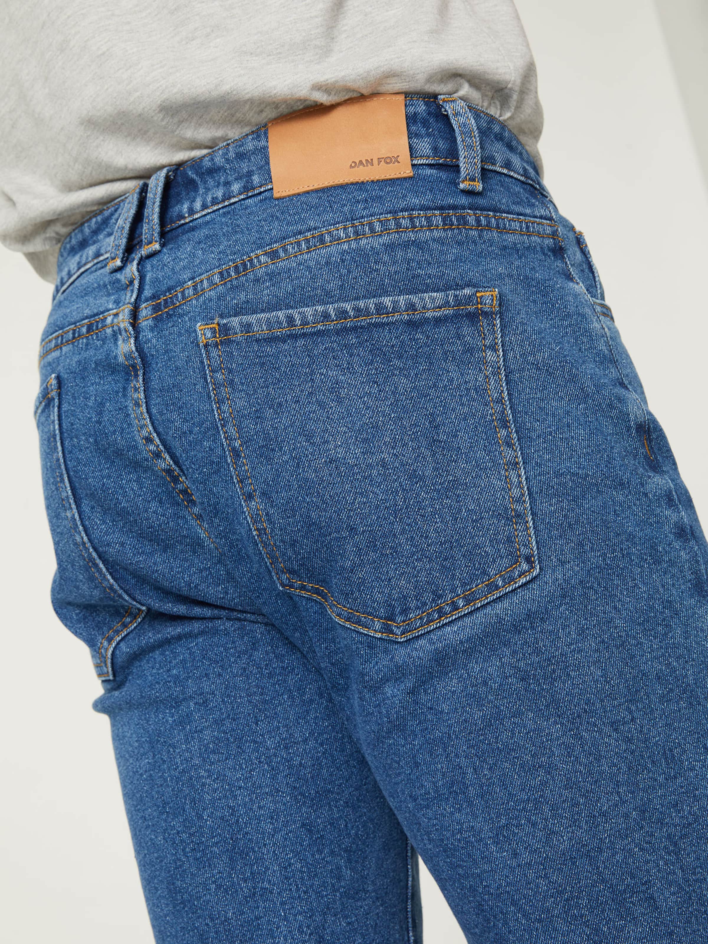 DAN FOX APPARELregular Traperice 'Rico' - plava boja