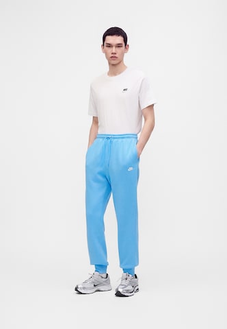 Nike Sportswear - Tapered Pantalón 'CLUB' en azul