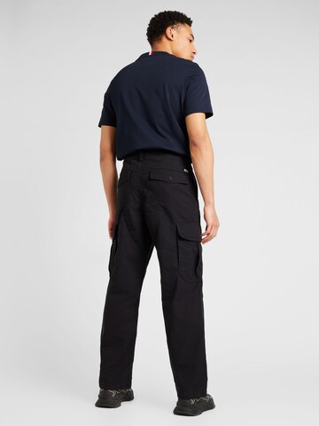 Tommy Jeans Широка кройка Карго панталон 'Aiden' в черно