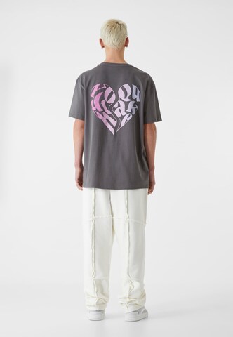 Lost Youth T-Shirt 'Heart' in Grau