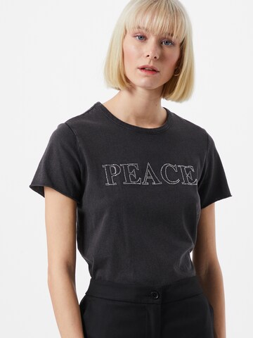 T-shirt 'ONLLUCY' ONLY en noir : devant