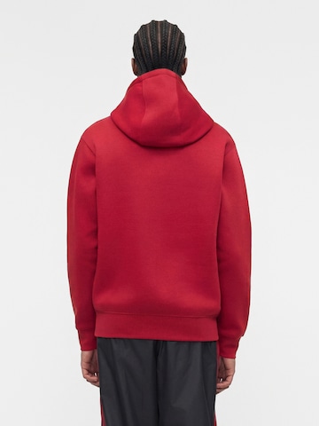Bluză de molton 'CLUB' de la Nike Sportswear pe roșu