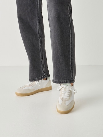 Baskets basses Tamaris en blanc