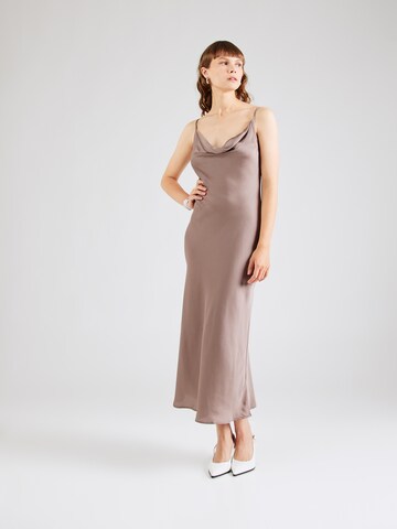 Robe 'AKILINA' GUESS en marron : devant