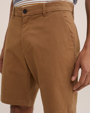 WE Fashion - regular Pantalón chino en marrón